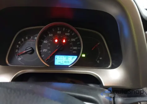 2013 Toyota Rav4 Xle z USA, uszkodzony, nr VIN JTMRFREV1DD023137